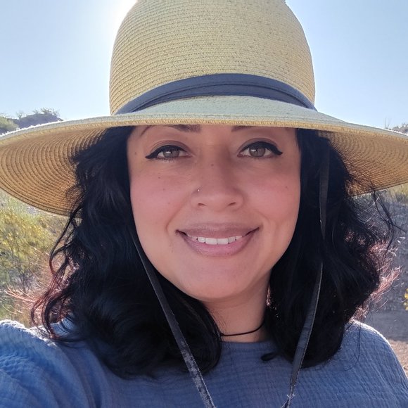 Meet your Posher, J - Picture 1 of 1